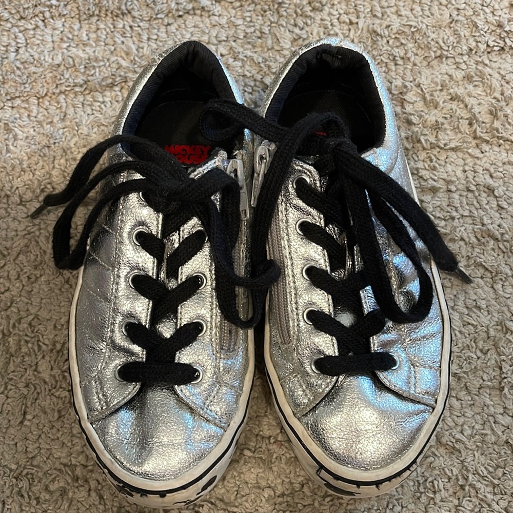 Girls ZaraXDisney sneaker